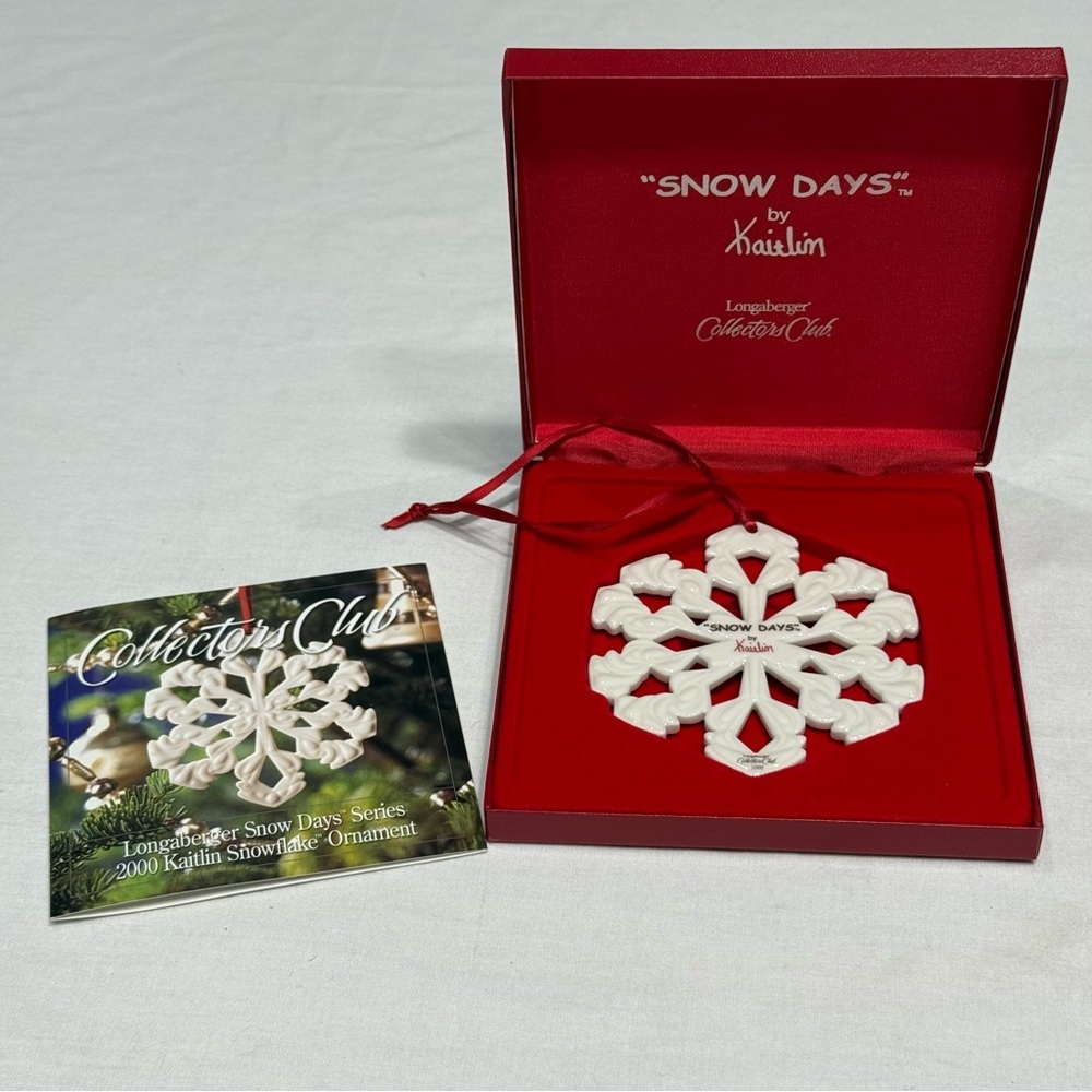 2000 Longaberger Collectors Club Kaitlin White‎ Ceramic Snowflake Ornament